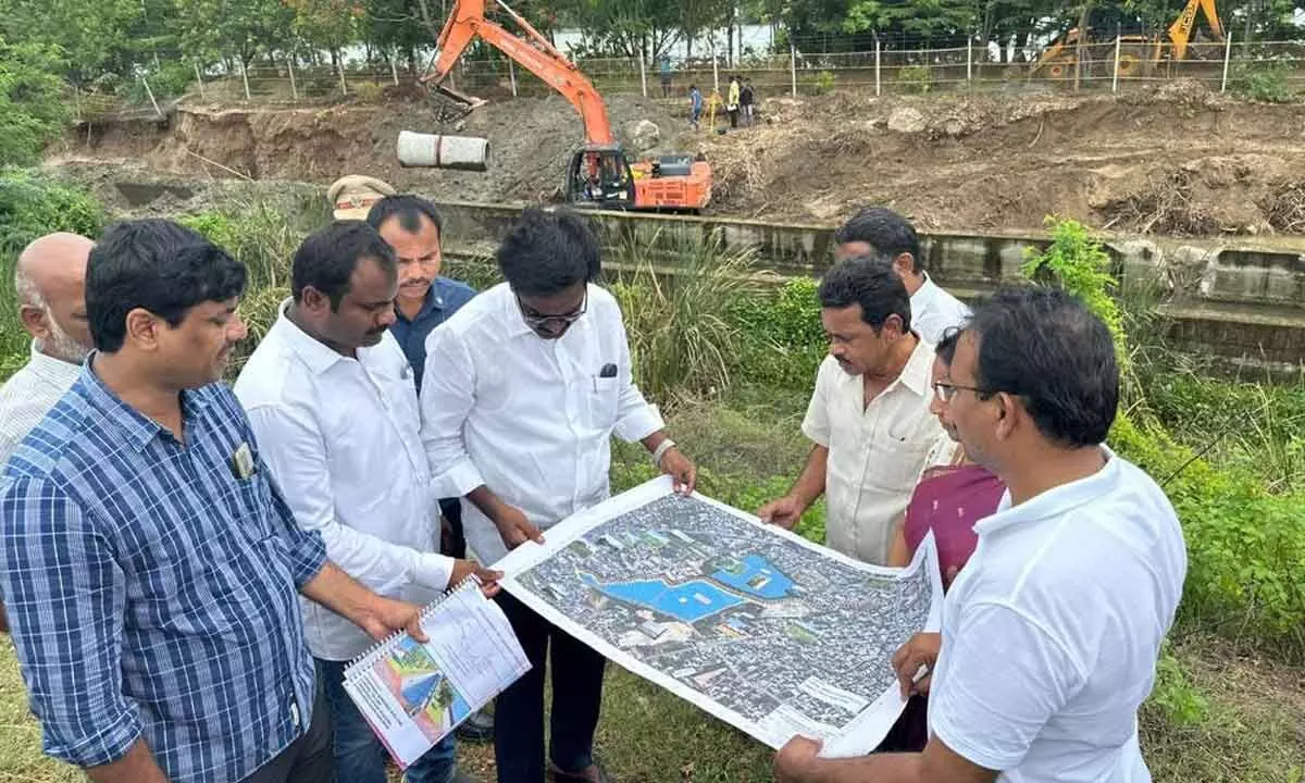 Puvvada swings into action to quick fix sewage problem