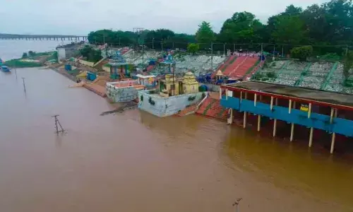 Godavari touches 42.8 ft at Bhadradri