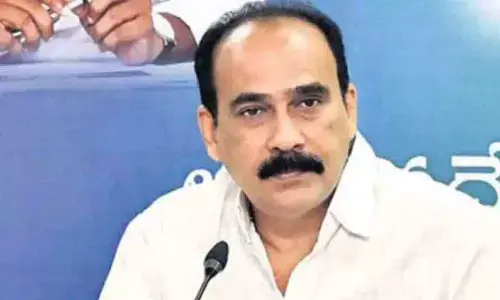 Balineni Srinivasa Reddy clarifies on Vijaysai Reddy meeting him