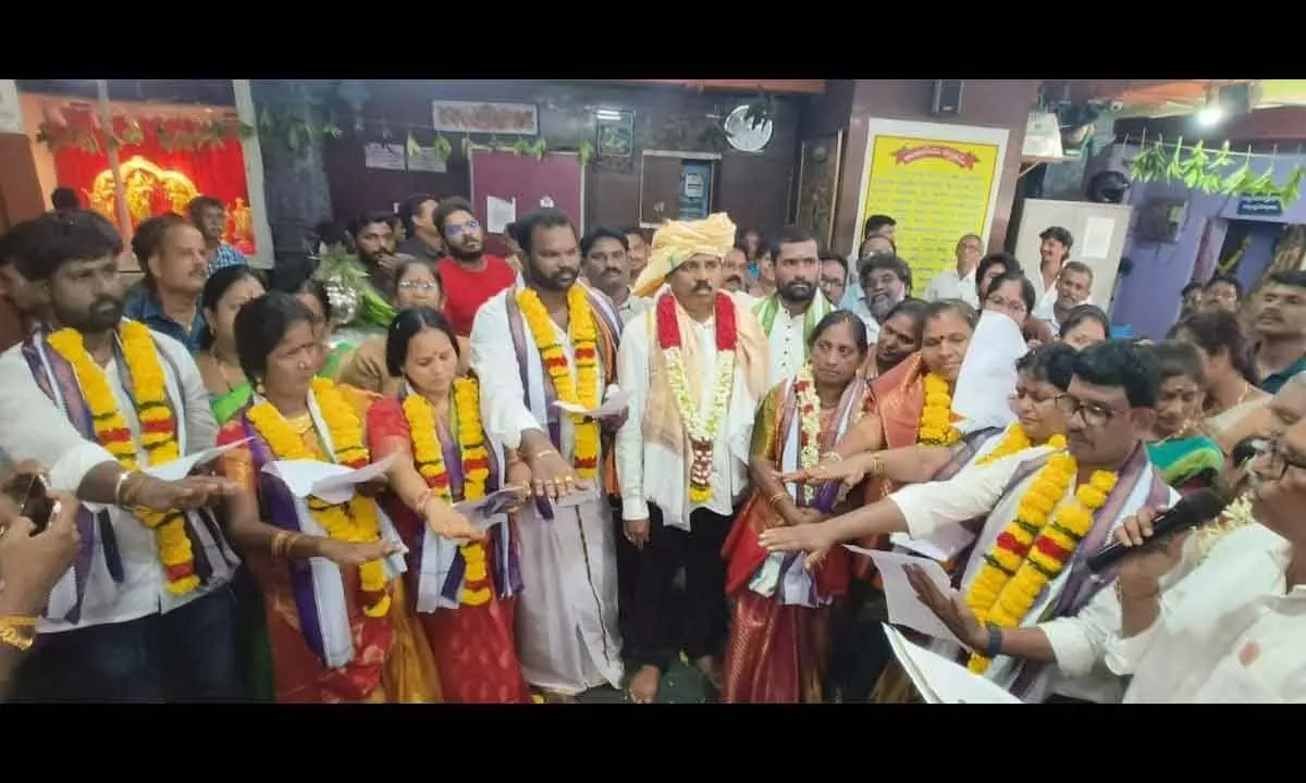 New Trust Board members of Anjaneya Swamy temple take oath