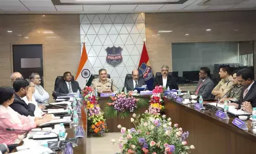 Telangana DGP holds meet with his counterparts