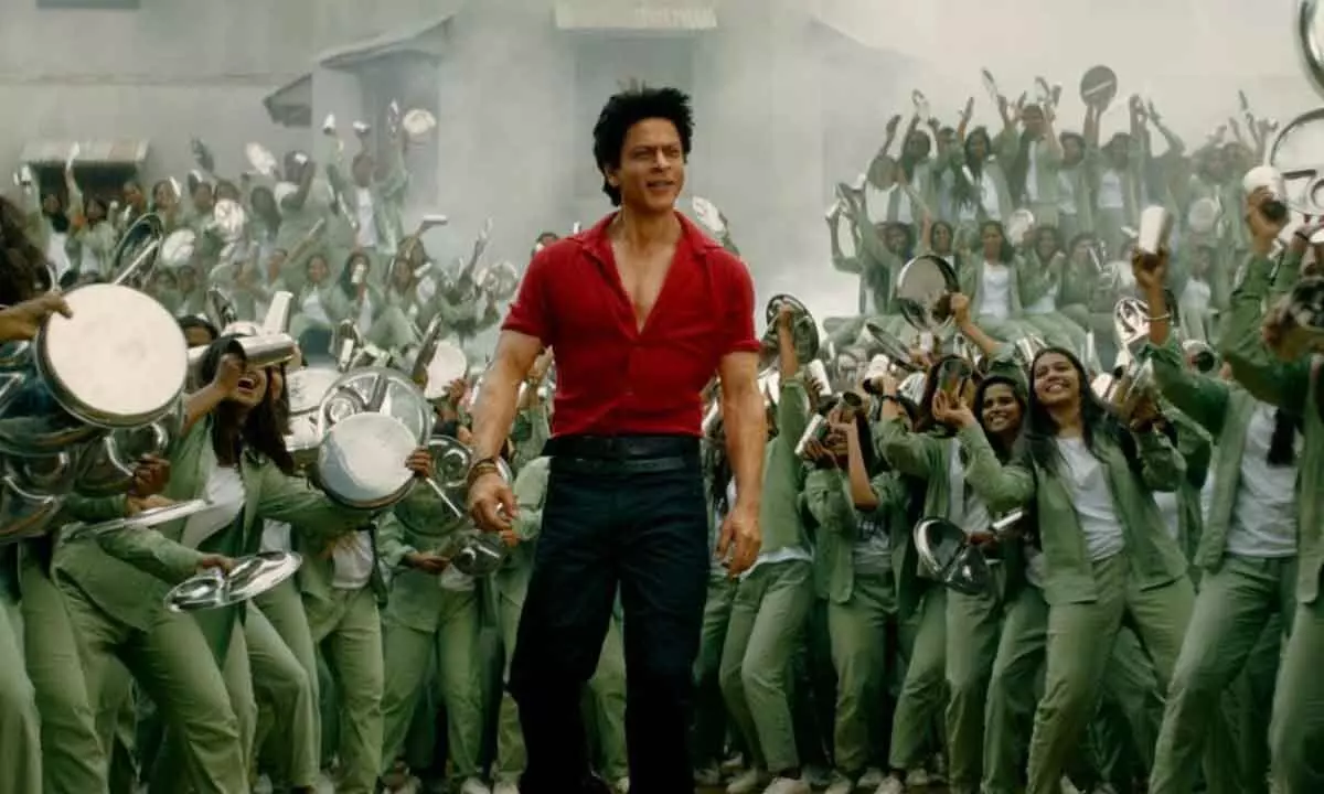 Jawan: SRK to dance with over 1000 girls in ‘Zinda Banda’