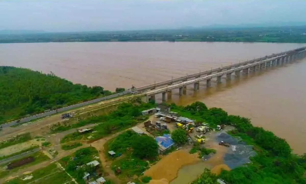 Godavari flood marks 50.50 feet at Bhadrachalam 