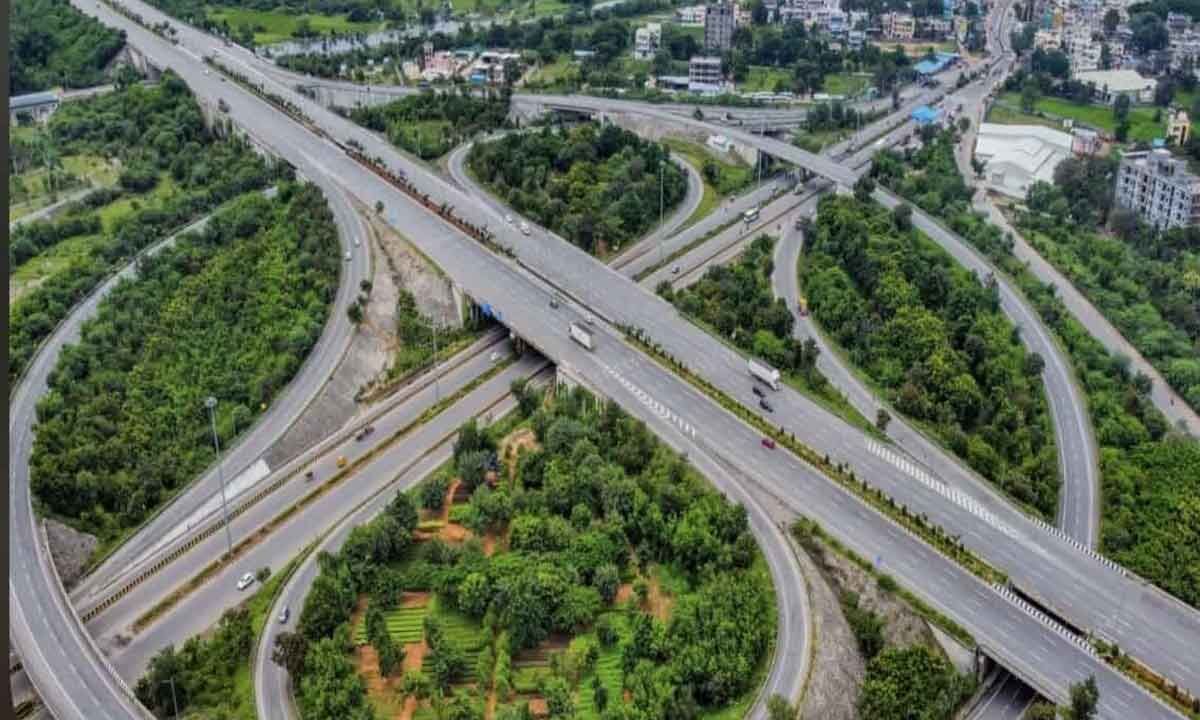 Hyderabad: Orr 2&7 Blocked Due To Waterlogging Issues