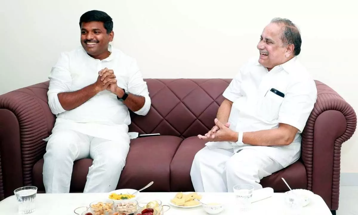 Mudragada Padmanabham meets IT Minister