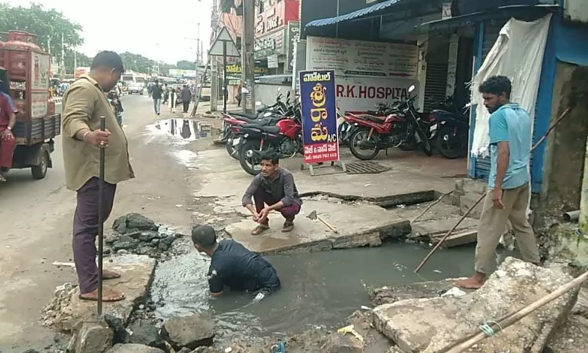 Heavy downpour exposes loopholes in drainage system