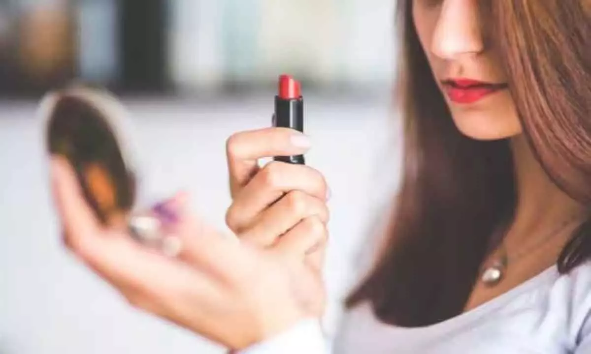 Embrace Glamour on Lipstick Day With These Lip Shades