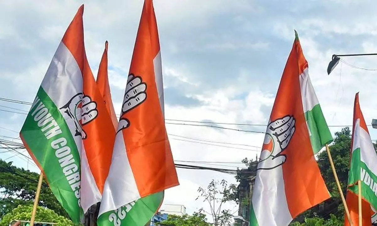 Congress groups come to blows in presence of Revanth