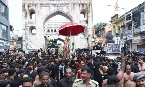 Thousands take part in Bibi ka Alam procession