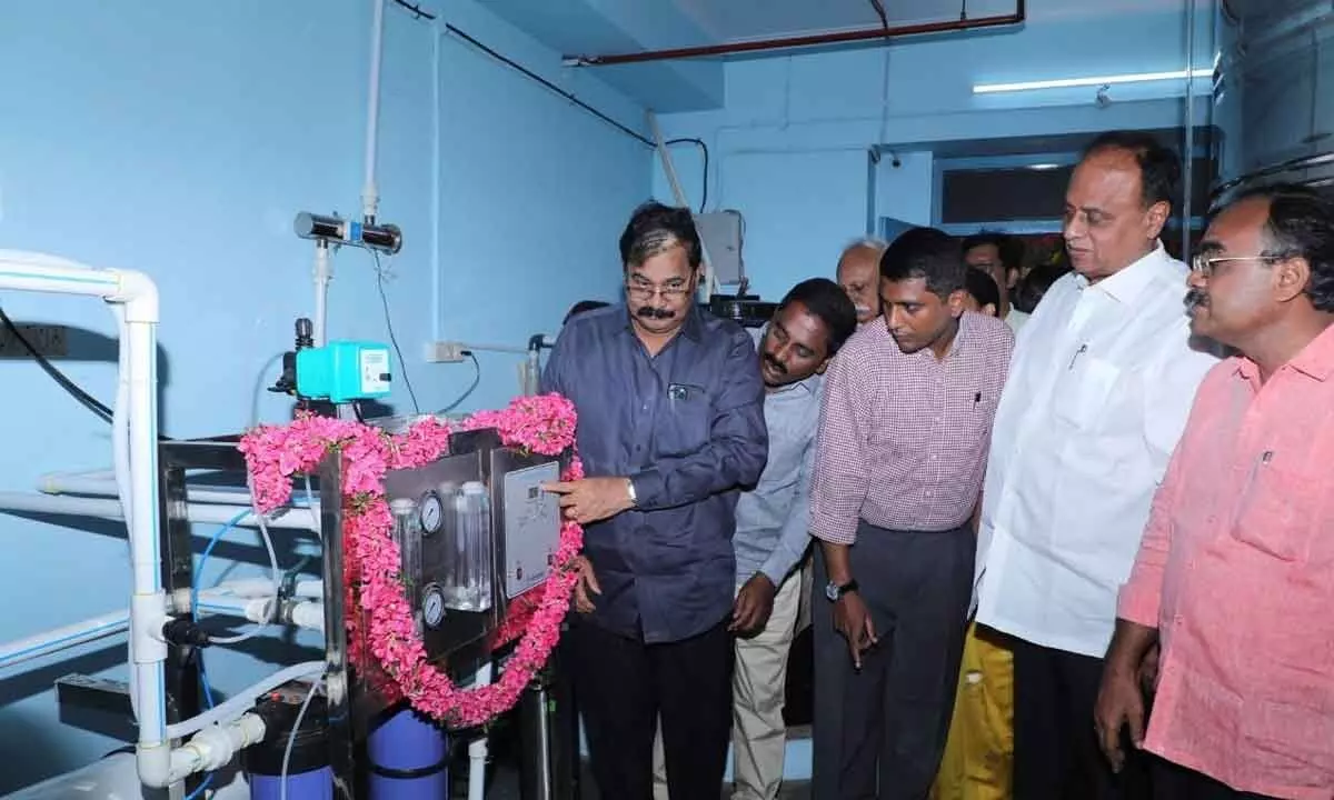 MPs A Prabhakar Reddy and Vemireddy Prabhakar Reddy, district Collector Harinarayan inaugurating water plant at Government Hospital in Nellore on Sunday
