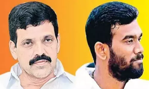 Varadapuram Suri and Paritala Sriram (right)