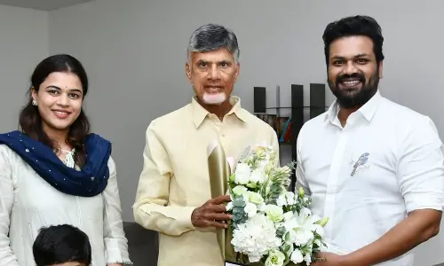Actor Manchu Manoj and his wife Bhuma Mounika Reddy call on TDP national president N Chandrababu Naidu at his  residence in Hyderabad on Monday