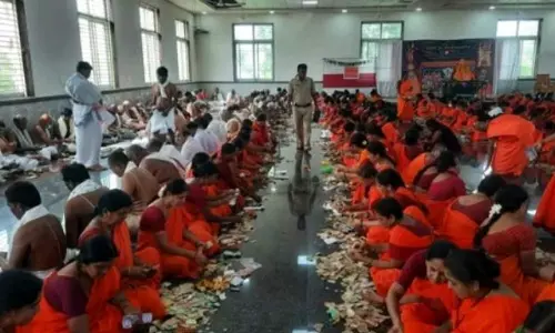 The staff of Mantralayam Mutt counting Hundi offerings on Monday