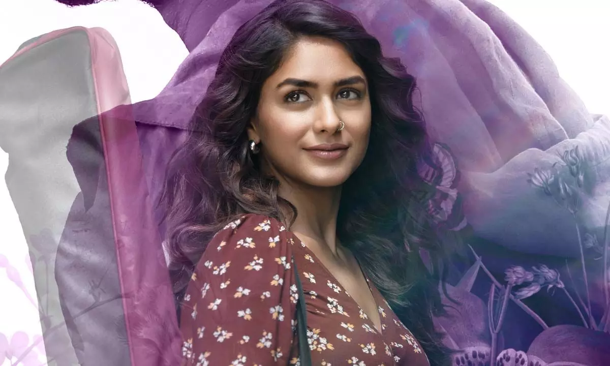 Team Hi Nanna Wishes Actress Mrunal Thakur On Her Birthday With A Pleasant Poster