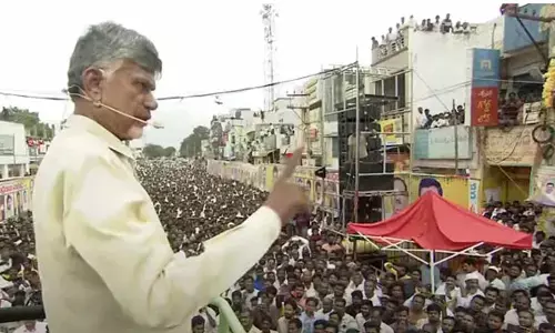 Chandrababu announces sops at Nandikotkur public meeting, lashes YSRCP