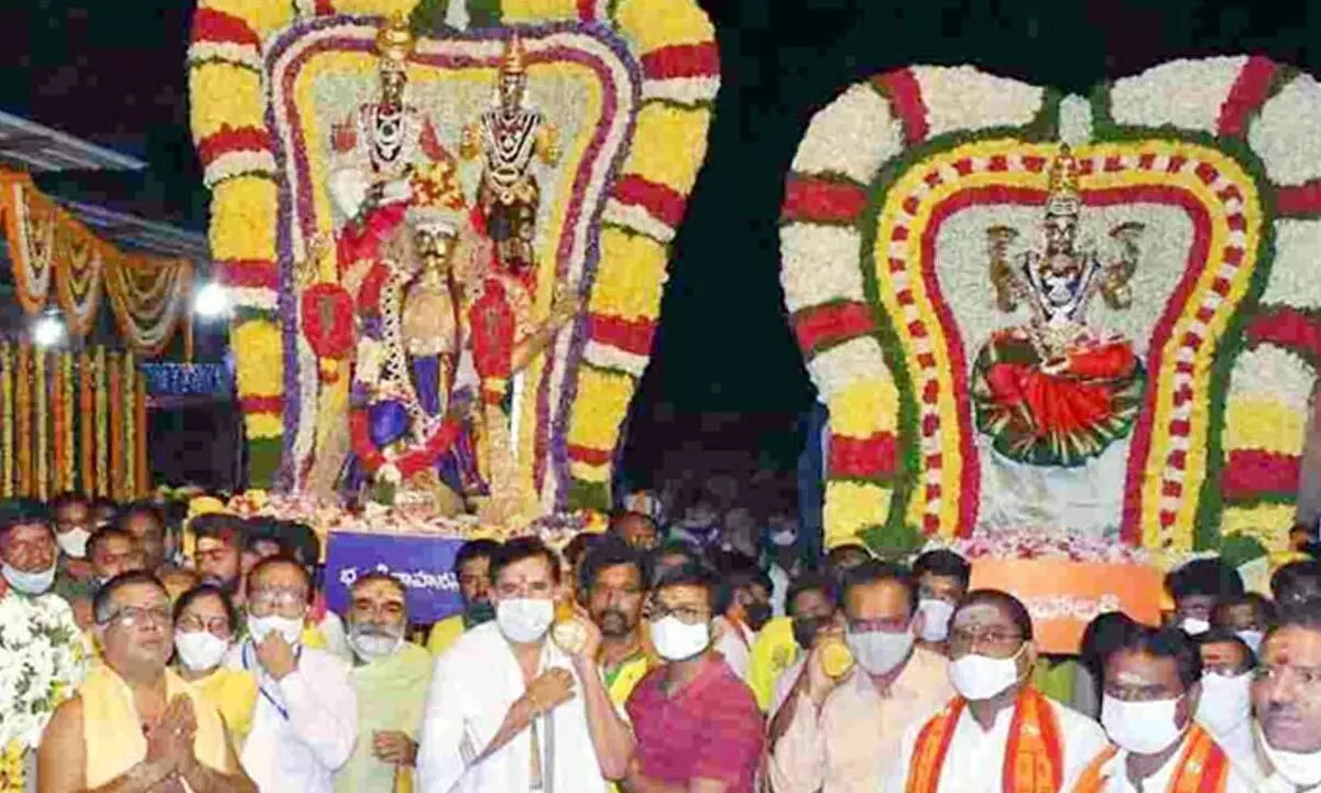 Andhra Pradesh: Giri Pradakshina held in grandeur at Srisailam