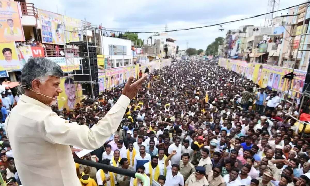 Chandrababu Holds Roadshow In Jammalamadugu Accuses Jagan Of Ignoring Irrigation Projects