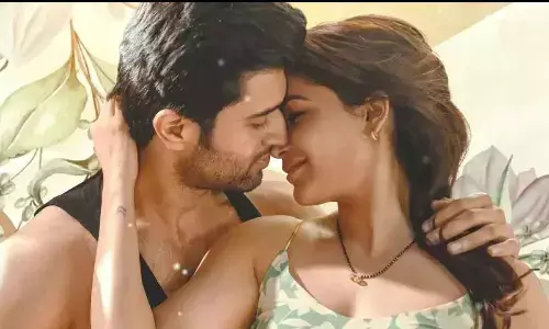 Vijay Deverakonda creates curiosity with his tweet Vijay Deverakonda creates curiosity with his tweet