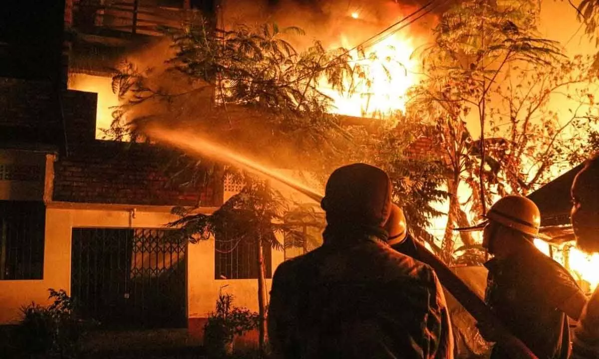 Two abandoned houses torched in Manipur