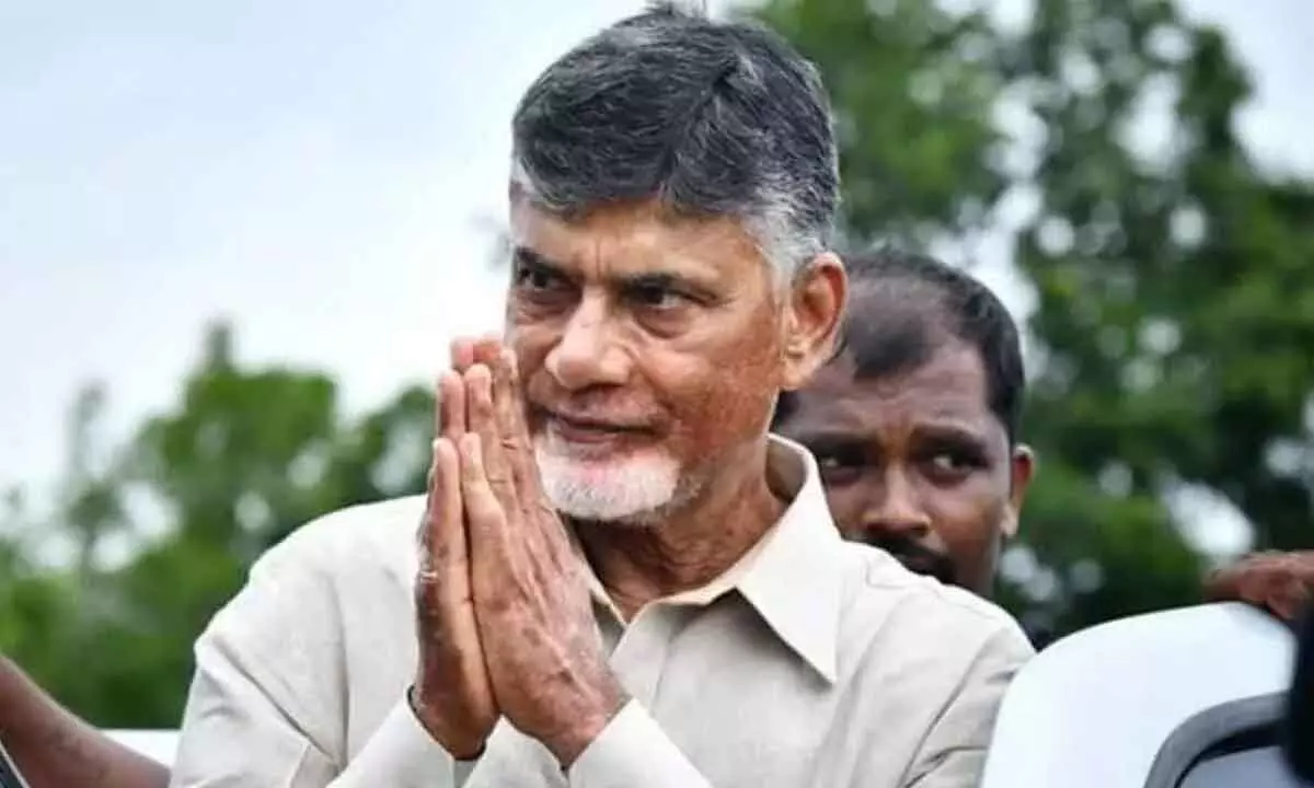 Chandrababu continues his tour in Rayalaseema on third day, briefs of Anantapur projects