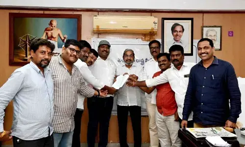 Allam Narayana thanks CM for allotting land for TUWJ Bhavan