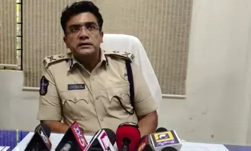 Constable wife murders her husband with her paramour