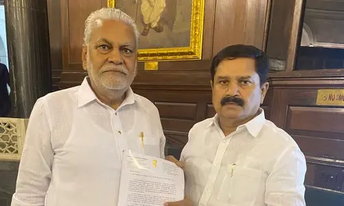 MP Manne Srinivas Reddy seeks 50 crore Central loan for sheep breeders