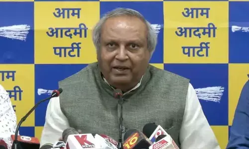 Get tested for jaundice: Mukhyamantri Chandru shows his angst against Gundurao