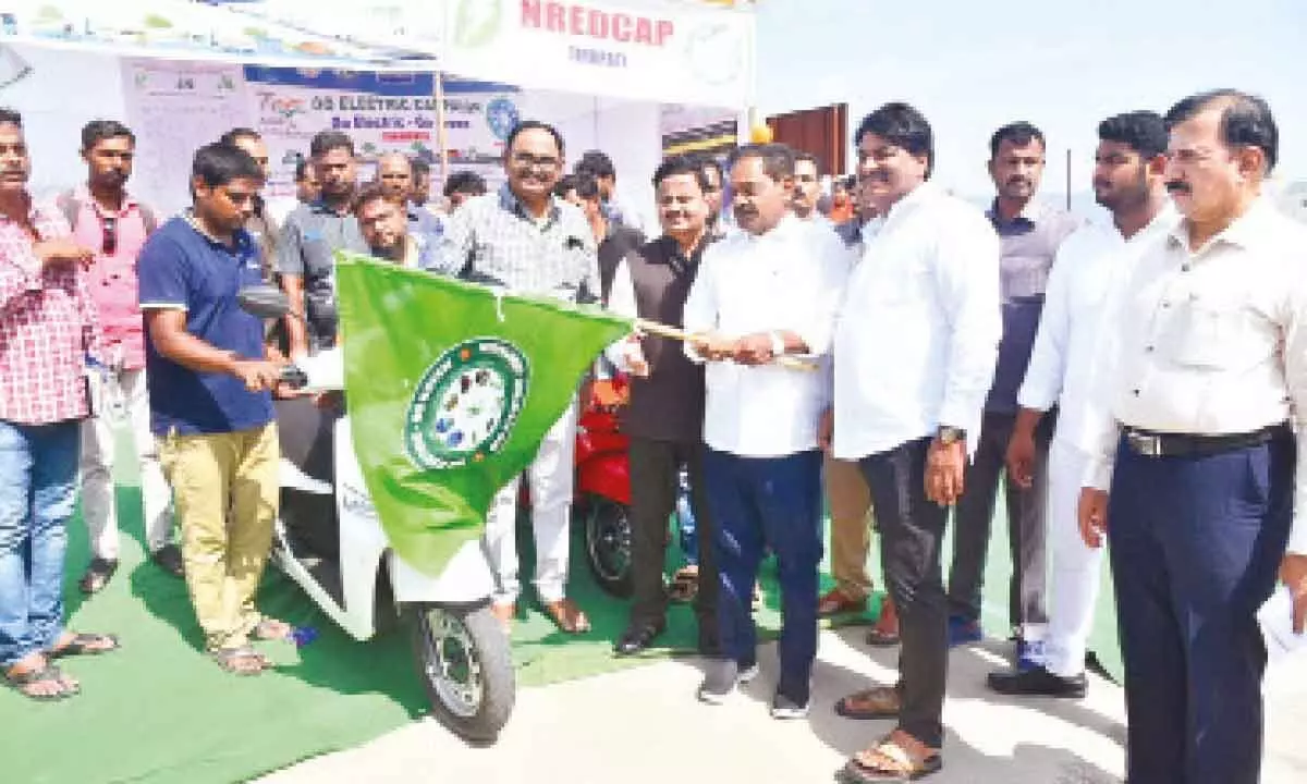 Deputy CM K Narayana Swamy launching the ‘GO electric – Go green’ campaign at the Collectorate in Tirupati on Saturday. Collector K Venkataramana Reddy and Srikalahasti MLA B Madhusudan Reddy are seen.