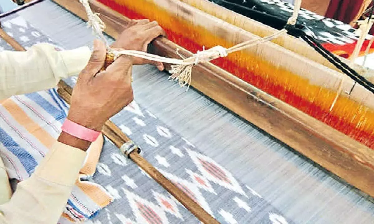 Handloom Day to be celebrated today