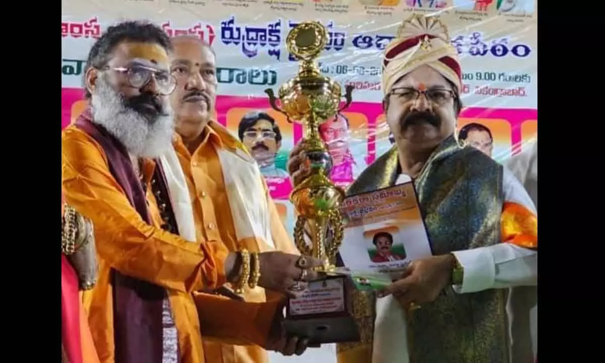 Natyacharya of Rajamahendravaram, Dr Sappa Durga Prasad, being felicitated at Harihara Kala Bhavan in Hyderabad on Sunday