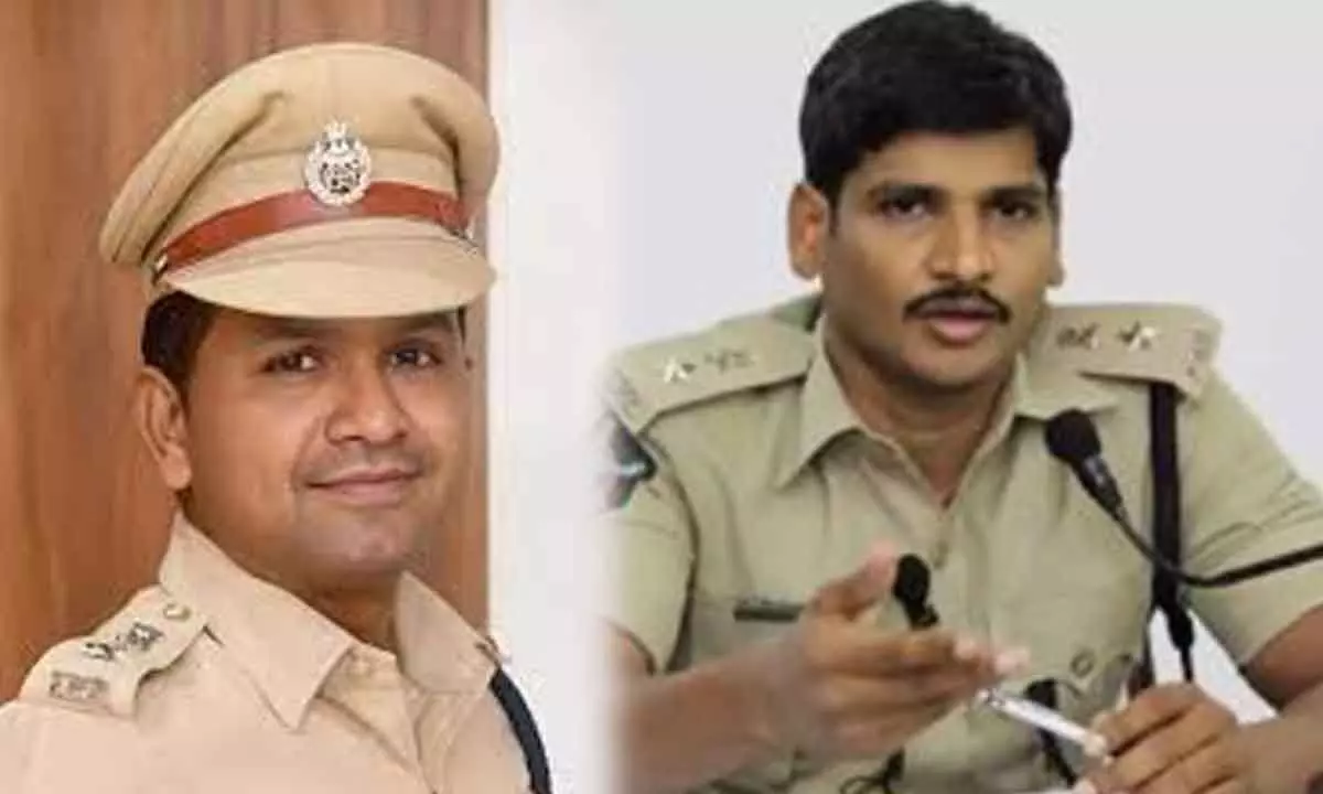 Satish Kumar, in-charge SP of East Godavari district; Ch Sudheer Kumar Reddy, outgoing SP