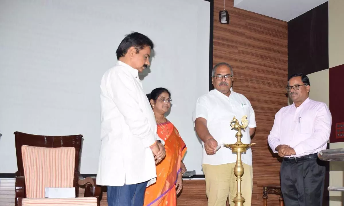Dravidian University Registrar Prof AK Venugopal Reddy  inaugurating the Handloom Day celebrations in Kuppam on Monday