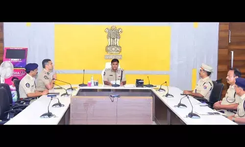 Vijayawada Police Commissioner Kanthi Rana Tata speaking to the media at CPO in Vijayawada on Sunday