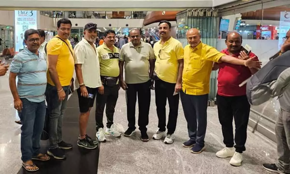 Former CM HDK flies to Cambodia with his party members