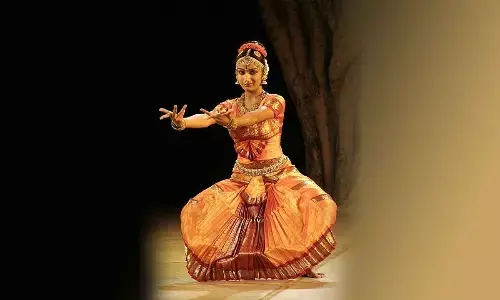 Teacher not only teaches but also learns from students: Kuchipudi dancer Yamini Reddy