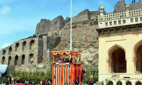 Hyderabad: I-Day fete on grand scale at Golconda fort