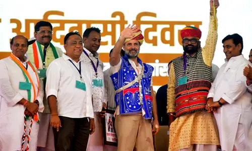 PM Modi wants Manipur to stay on fire, says Rahul