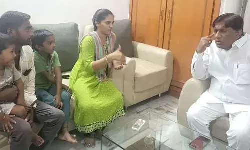 Karimnagar: Vinod Kumar assures all help to late Army jawan’s family