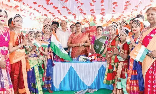 Minister for Tourism and Culture R K Roja taking part in ‘Naa Matti–Naa desam’ campaign in Vadamalapeta mandal on Wednesday