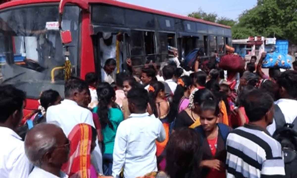 Bengaluru Braces For Four-day Holiday Rush As Private Bus Fares Skyrocket