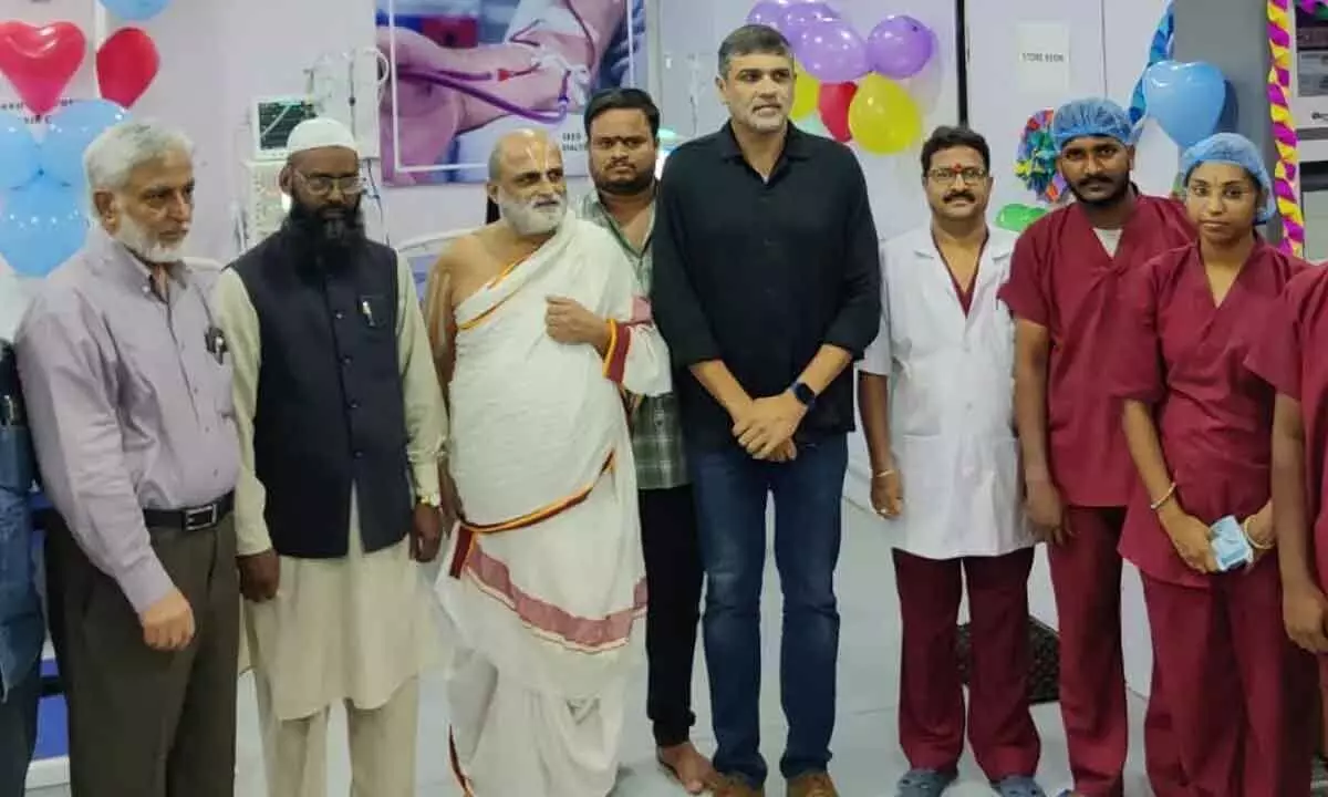 Chilkur Priest visits HHF-SEED, Free Dialysis Centre in Hyderabad