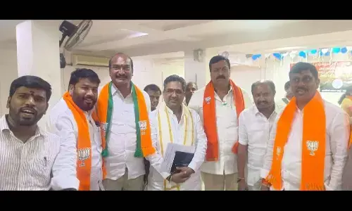 BJP national general secretary Sunil Bansal with BJP National Co Incharge Tamil Nadu State & TS Core committee Member Dr Ponguleti Sudhakar Reddy and other Khammam leaders at the Parliament Pravas Yojana Warangal Cluster (Warangal-Mahabubabad-Khammam) meeting in Hanumakonda on Thursday