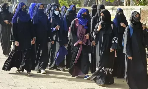 Hijab ban roll back, A retrograde step -Pejavar Swamiji