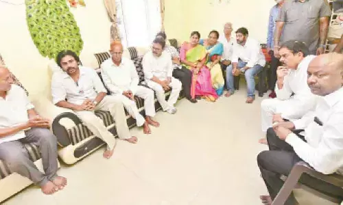 Visakhapatnam: Pawan Kalyan questions restrictions on him, continues attack on volunteer system