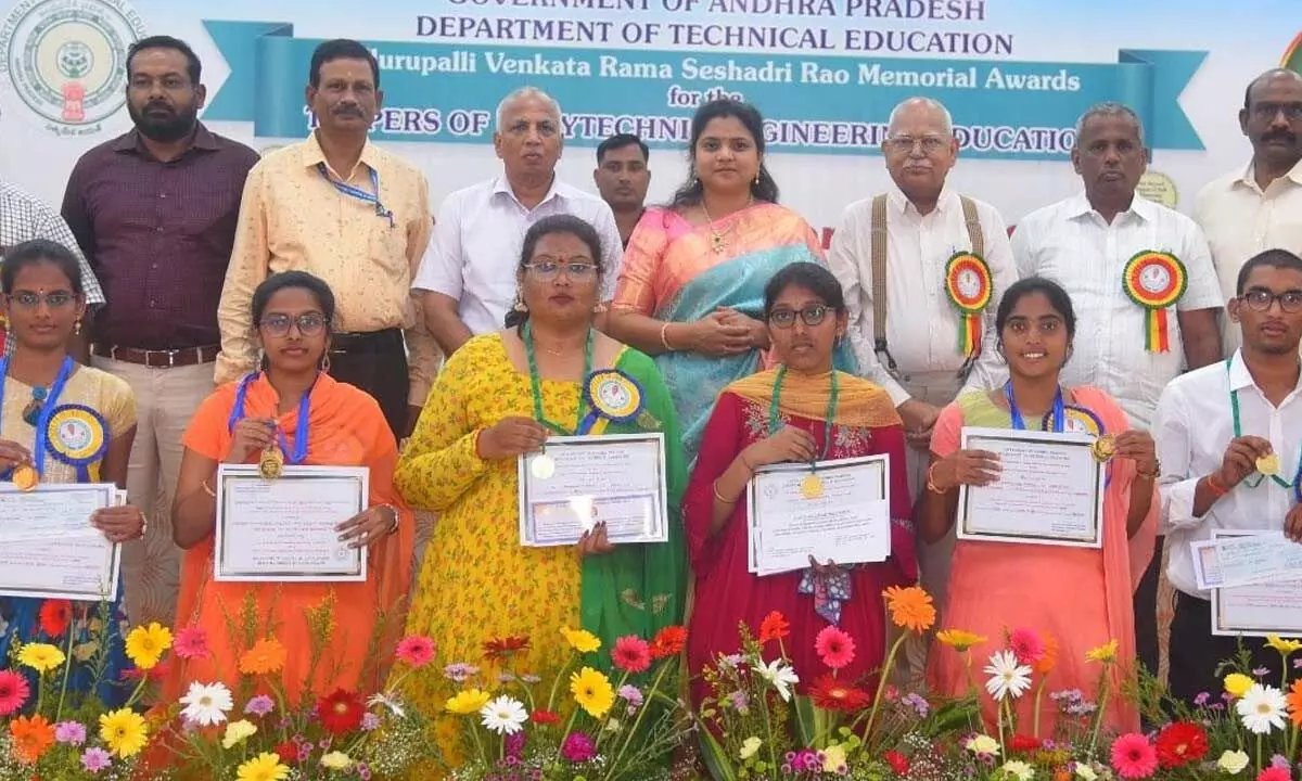 Chadalavada Nagarani, Commissioner for Technical Education along with the students, college committee and the faculty at AANM and VVARSR Polytechnic at Gudlawalleru in Krishna district on Sunday