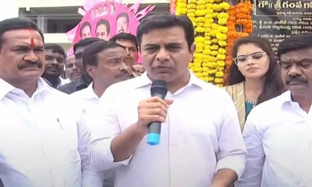 Shun Cong and BJP from Kamareddy, urges KTR