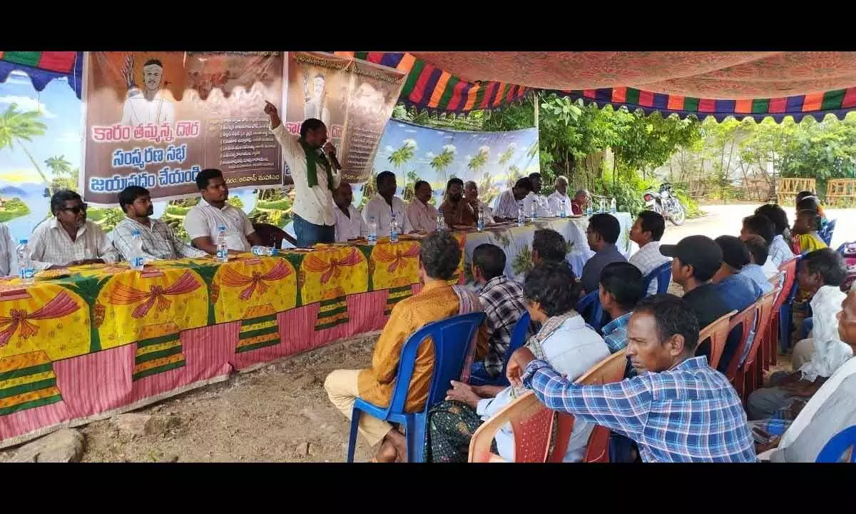 Tribal leaders speaking at a memorial meeting of Karam Tammanna Dora at Bandapalle on Monday