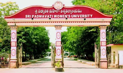 Tirupati: ‘Lotus Designer Show’ receives applause