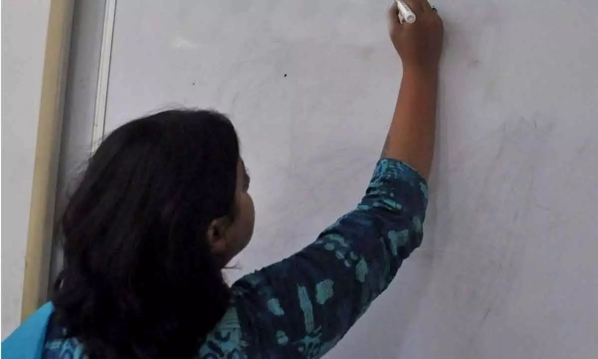 Lucknow: Trainee teachers in UP to work under lab concept